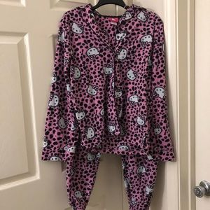 Hello Kitty Pajamas Set